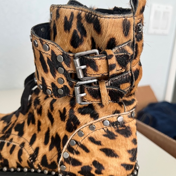 Sam Edelman women’s leopard brown/caramel combat boots studded calfhair Jennifer - Picture 6 of 11